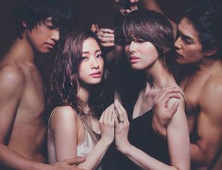 進(jìn)球如麻、奮力拼搏的女孩(全集)